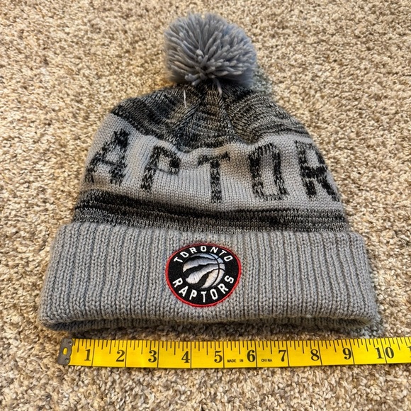 Mitchell & Ness TORONTO RAPTORS Winter Hat / Beanie w/Pom Stocking Cap - NBA - Picture 5 of 6